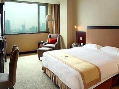 Long Cheng International Hotel Plaza View Taiyuan  Exterior foto